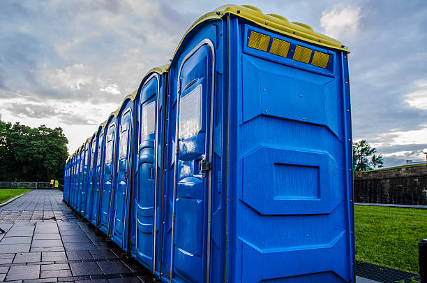 Best Portable bathroom rental  in Fellsmere, FL